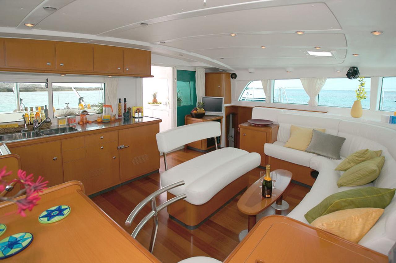 Komodo Cruise Anema